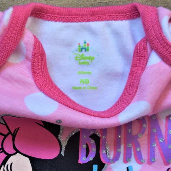 Disney's Minnie Bodysuit w/ Hand Crochet Ruffles - Picture 4 of 5